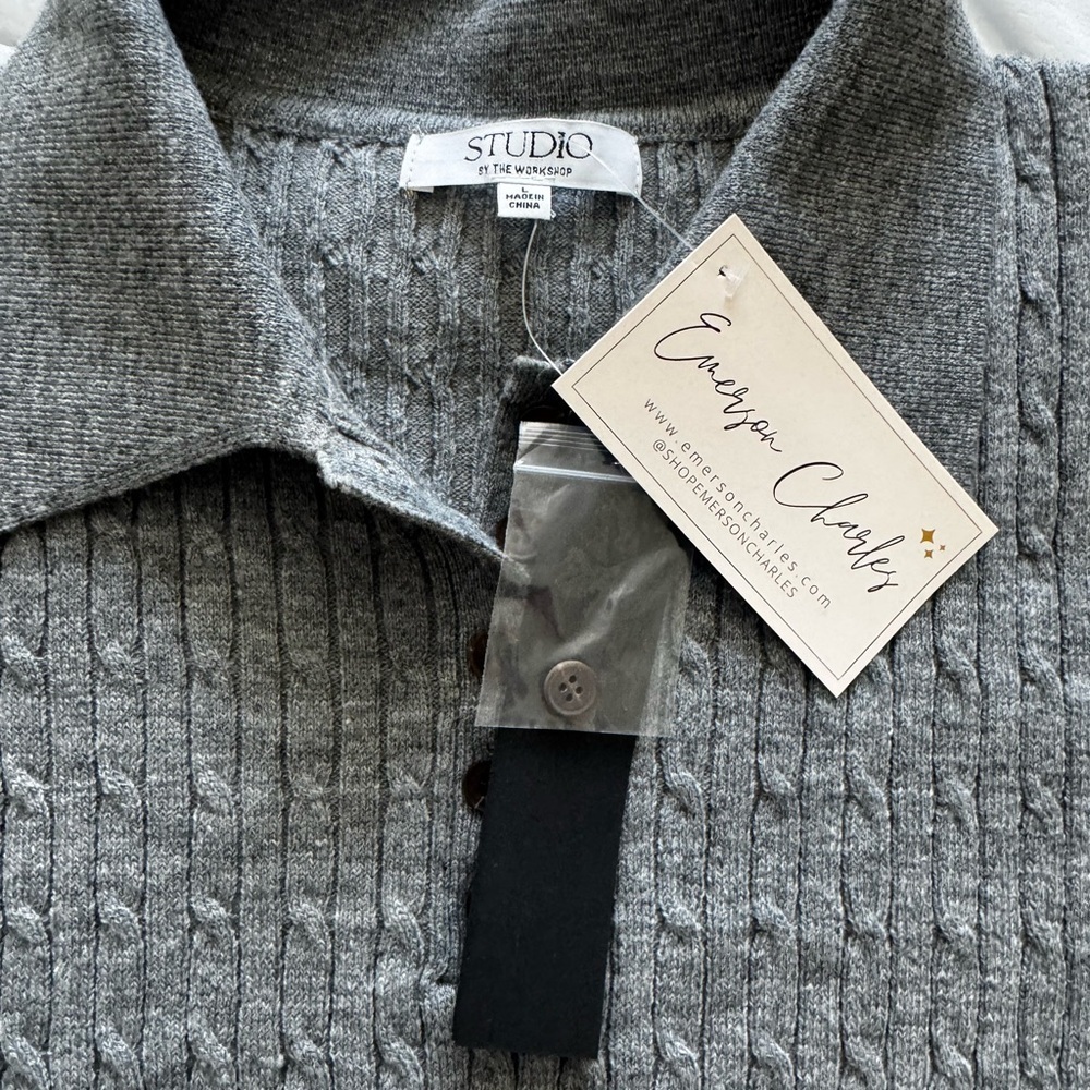 NWT Studio by the Workshop fitted boutique sweater BNWT - size Large! - Picture 5 of 6